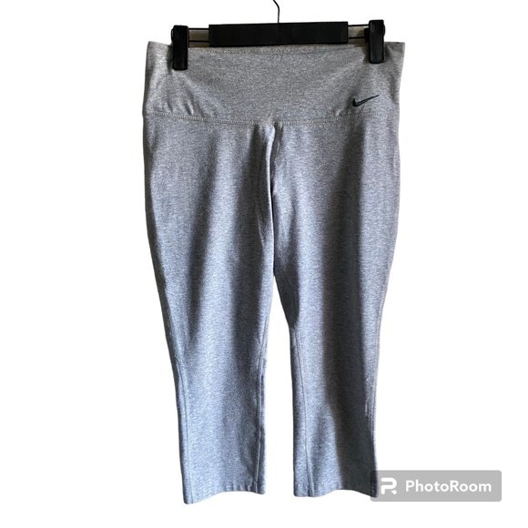 Nike Light Gray Dri Fit Crop Leggings - Picture 1 of 5